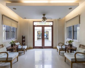 Metro Vigan Inn - Bantay - Lobby
