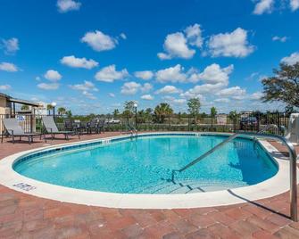 Baymont by Wyndham Punta Gorda Port Charlotte - Punta Gorda - Basen