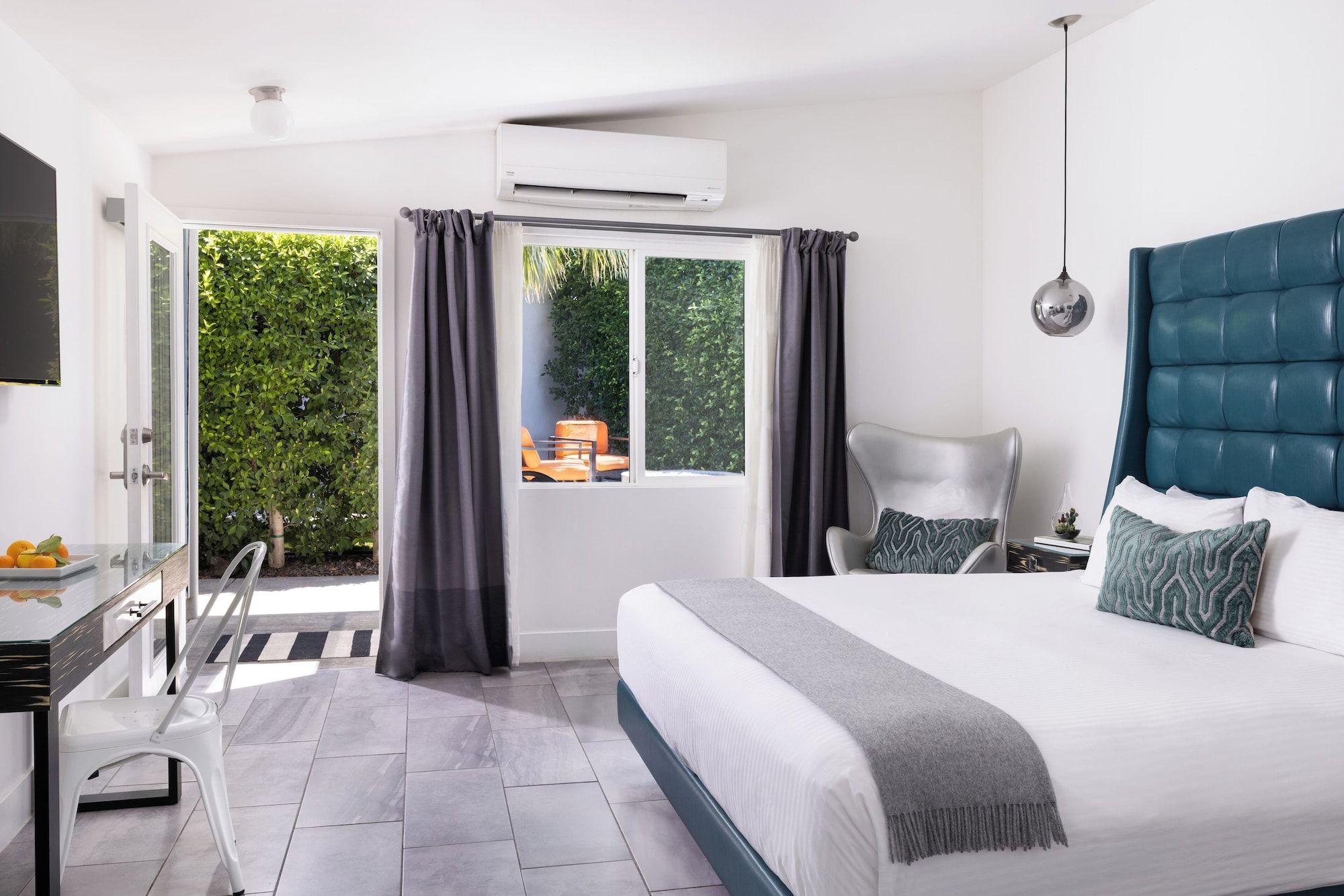 The Palm Springs Hotel - פאלם ספירנגס - חדר שינה
