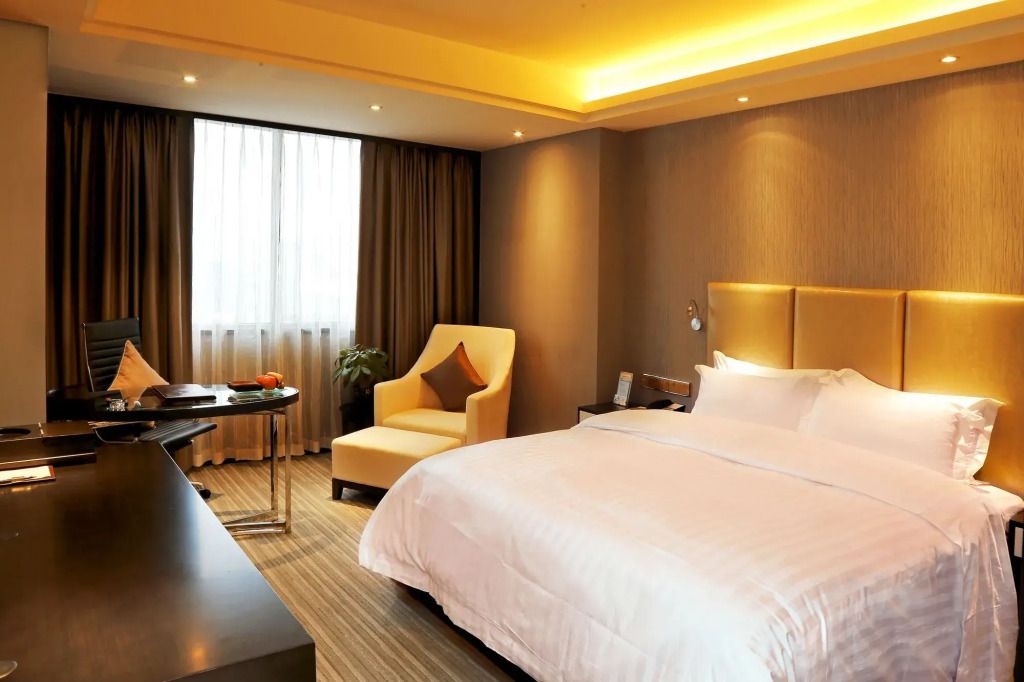 Golden City Hotel - פושאן