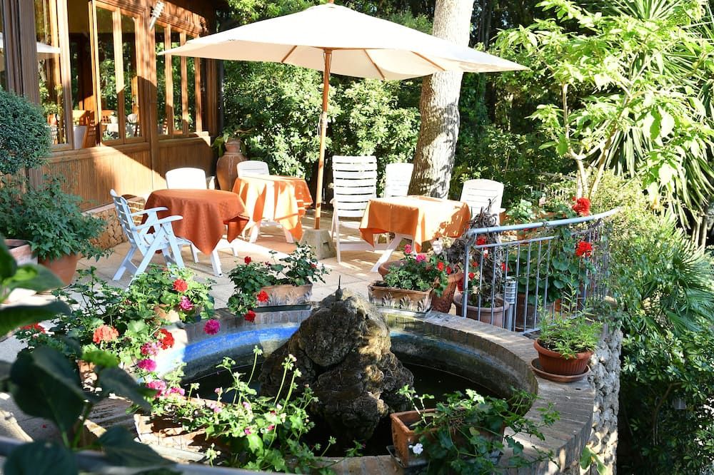 Hotel Rosa Del Tirreno - Quercianella - Innenhof