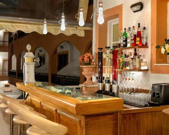 Victoria Hill Hotel - Dassia - Bar