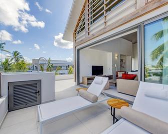 Mont Choisy Le Parc by Pam Golding - Grand Baie - Balcony