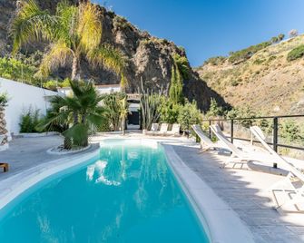 Yoga and Relaxation Retreat in the Heart of Nature - Carratraca - Piscina