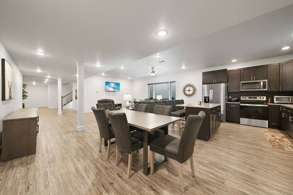 Brand new, 3 Bedroom Suite in Fort Morgan! - Fort Morgan - Eetruimte