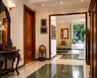 Hotel Hieracon - Carloforte - Lobby