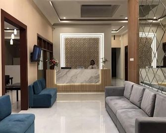 هيل سايد سويت جيست هاوس - مالانغ - أفضل طعام