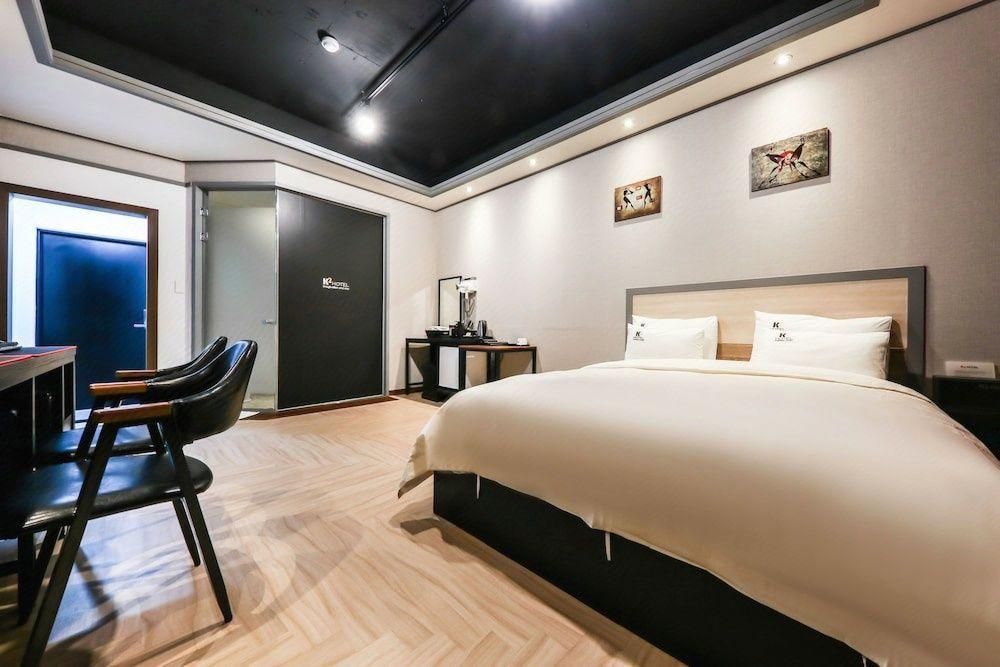 Cheonan K2 Hotel