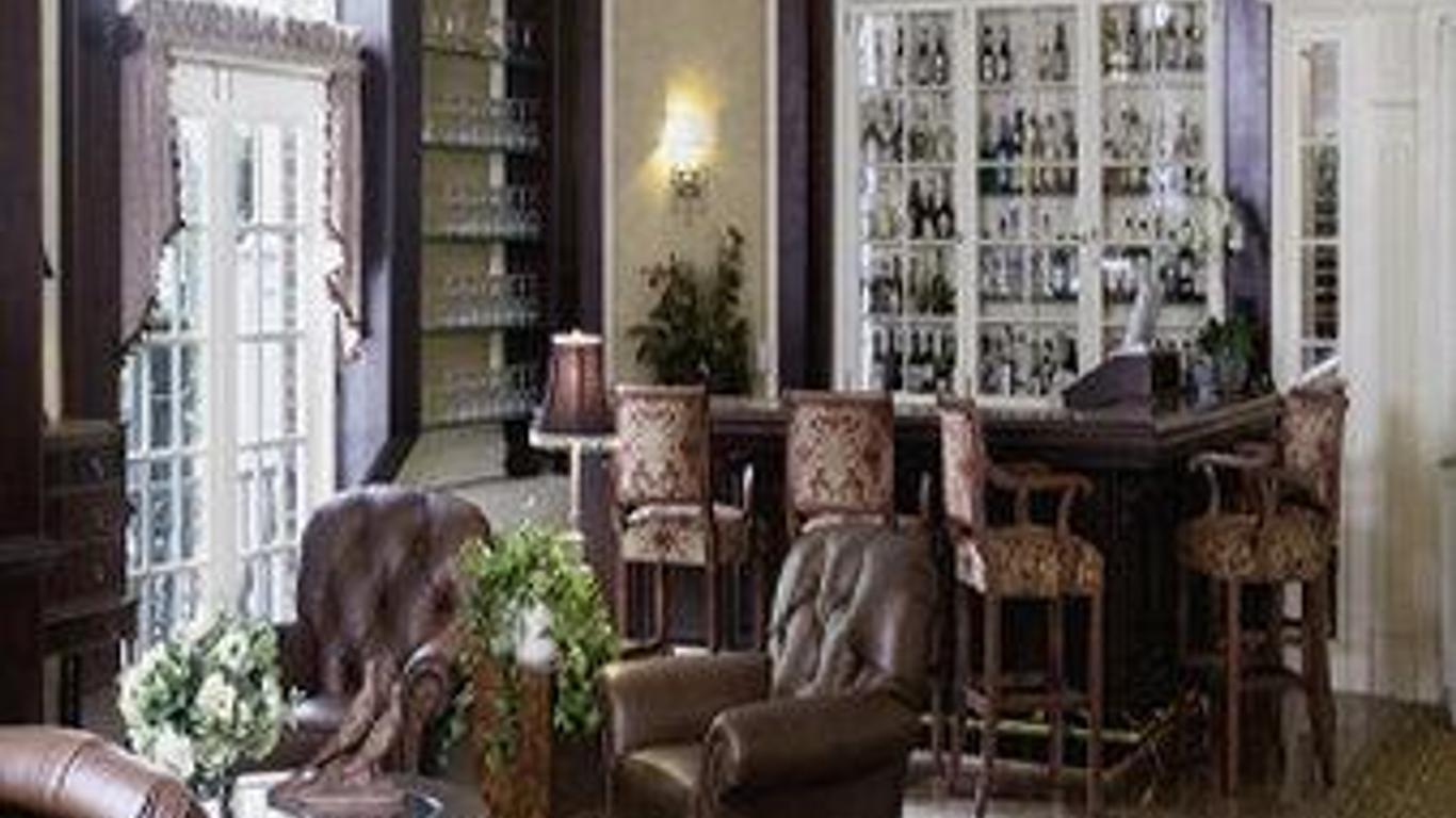 Mid Pines Inn & Golf Club