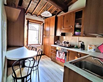 Anima d'Orcia - Ampio appartamento in pieno centro storico! - San Quirico d'Orcia - Küche