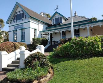 Yellowwood Lodge - קניסנה - בניין