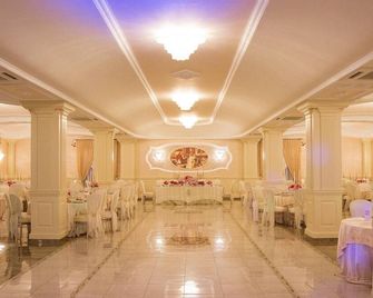 Regina di Saba - Hotel Villa per ricevimenti - Carpignano - Banquet hall