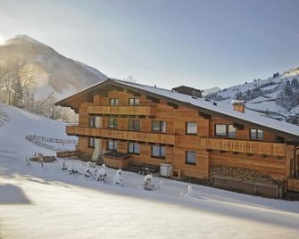 Ski in Ski out Hotel Unterellmau - Hinterglemm - Gebouw