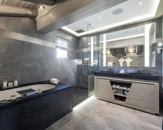 Hotel Le K2 Altitude - Courchevel