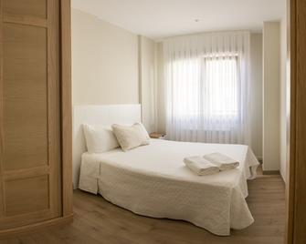 Apartamento Rosaleda - Melide - Bedroom