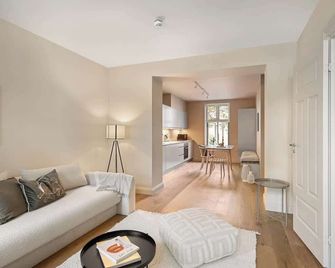 Løkka Suites l Historic Grünerløkka Retreat - Oslo - Pokój dzienny