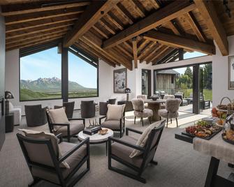 Hotel Yellowstone at Jackson Hole - Jackson - Patio