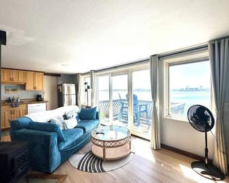 Romantic King Bed Studio ~ Stunning Views Bodega Bay - Perched Over The Water! - Bodega Bay - Soggiorno