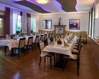 Hotel Restaurant Lindenhof - Biblis - Restaurant