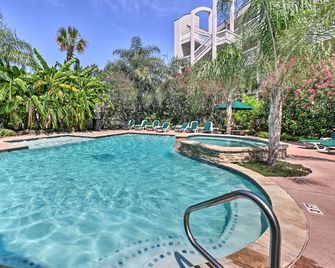 Galveston condo- walk to beach - ocean view - 2 pools - Galveston - Pool