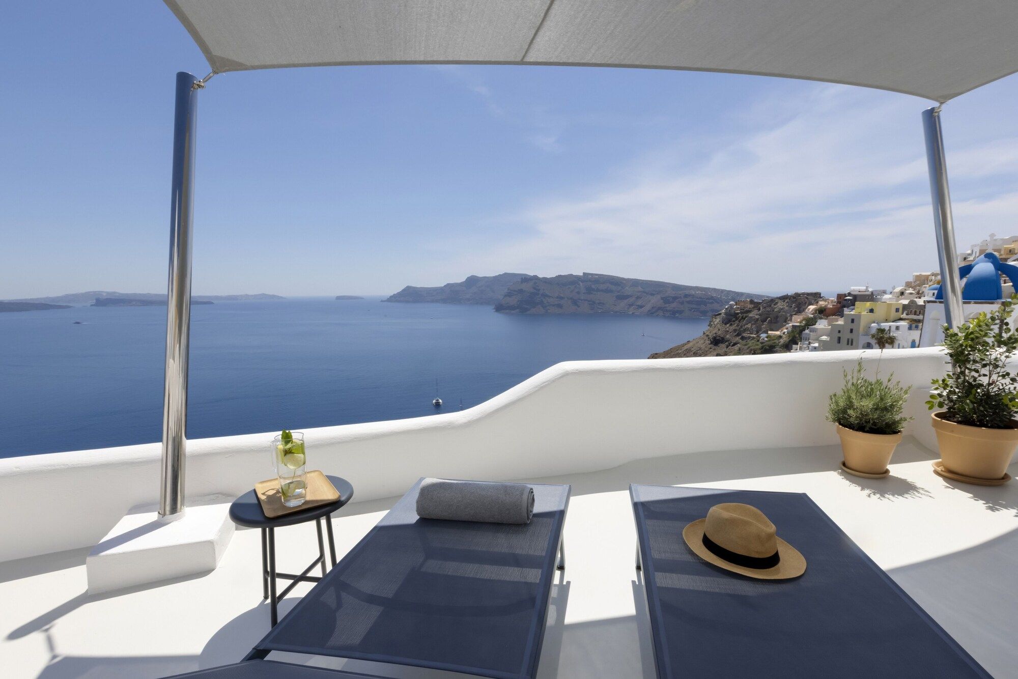 Bluedome Cavehouses by Otium Villas - Oia - Balcony