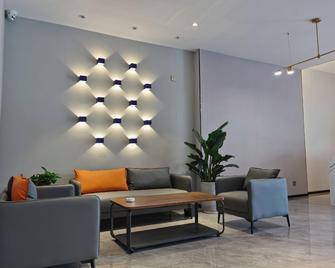 7Days Premium Dongying Dongcheng - Dongying - Lounge