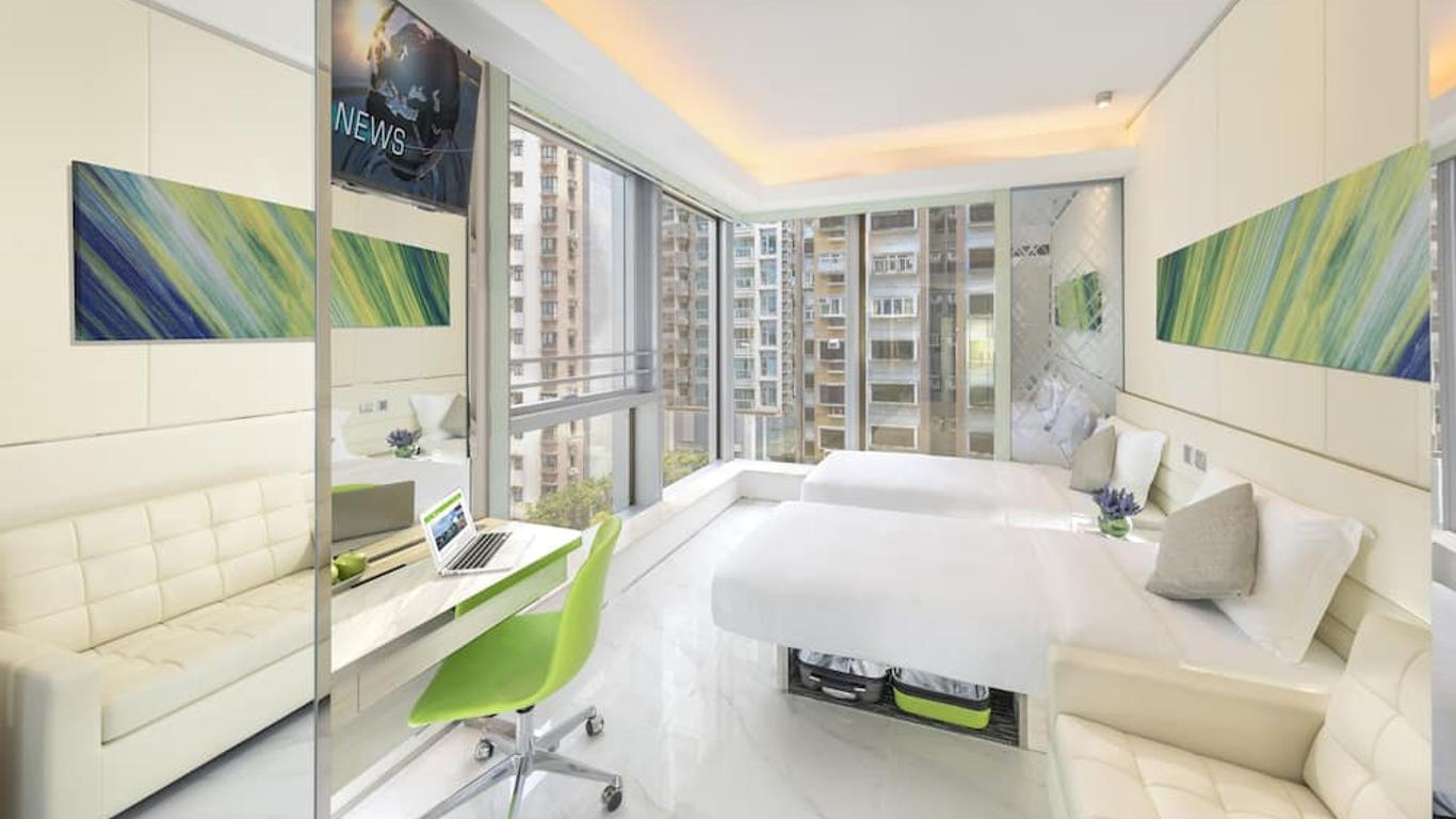 أي كلوب مونج كوك هوتل