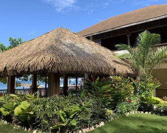 Family Comfort In Jamaica - Enjoy 7 Miles Of White Sand Beach! Villa by RedAwning - Negril