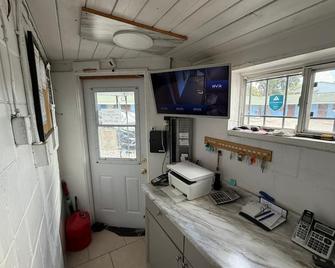 Antigua Motel By OYO Tampa Us - 41 - Tampa - Cocina