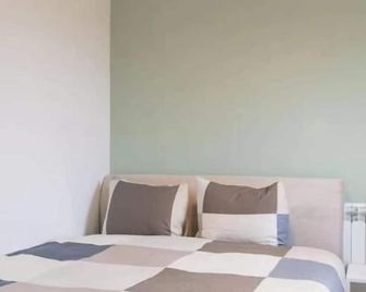 AirMi hotel - Surčin - Habitación