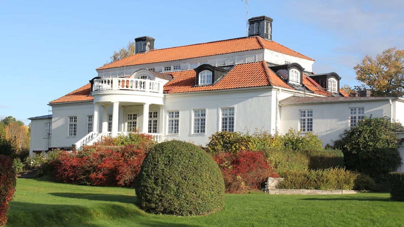 Liljeholmen Herrgård Hostel