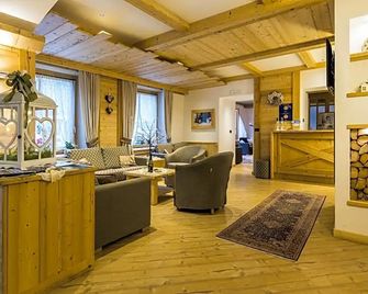 Garni Hotel Al Bivio - Imer