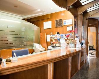 Hotel Cordón - Burgos - Recepção