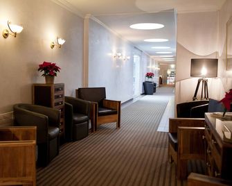 Drake Longchamp - Geneva - Lounge
