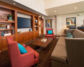 Residence Inn by Marriott Dulles Airport at Dulles 28 Centre - Sterling - Living room