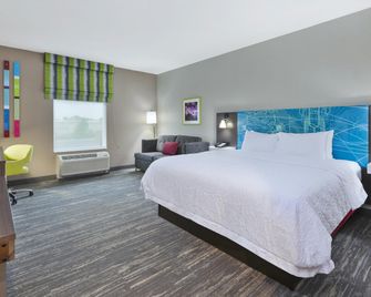 Hampton Inn by Hilton Sedalia - Sedalia - Bedroom
