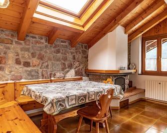 Lo scrigno del lago Molveno Trento - Molveno - Dining room