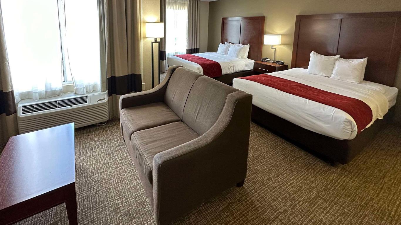 Charlotte Suites by IHG