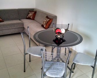 Ap Reg Reg Pampulha, Complete Leisure, Accommodates Family And Pet - Belo Horizonte - Dining room