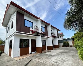 Entire Vacation House in Lubao Pampanga - Unit 4 - Lubao - Building