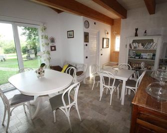 B&B Cadrecca - Licciana Nardi - Sala pranzo