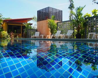 At Bangsak Resort - Takua Pa - Pool