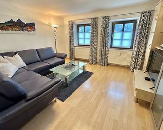 Apartment Alte Fronfeste I 50sqm - Berchtesgaden - Living room