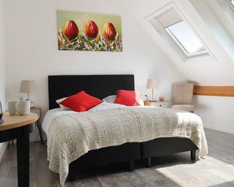 Bed & Breakfast Geeser Waag - Gees - Bedroom