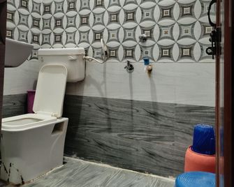 Gajanan Guest House - Datia - Bathroom