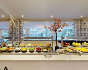 Garden Saladina - Adults Only - קאן פיקאפורט - בופה