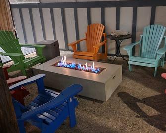 Adventure Inn - Glenwood Springs - Glenwood Springs - Patio