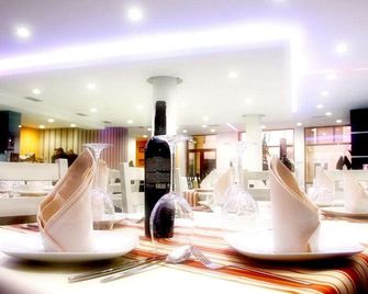 Hotel Parlament - Pristina - Restaurant