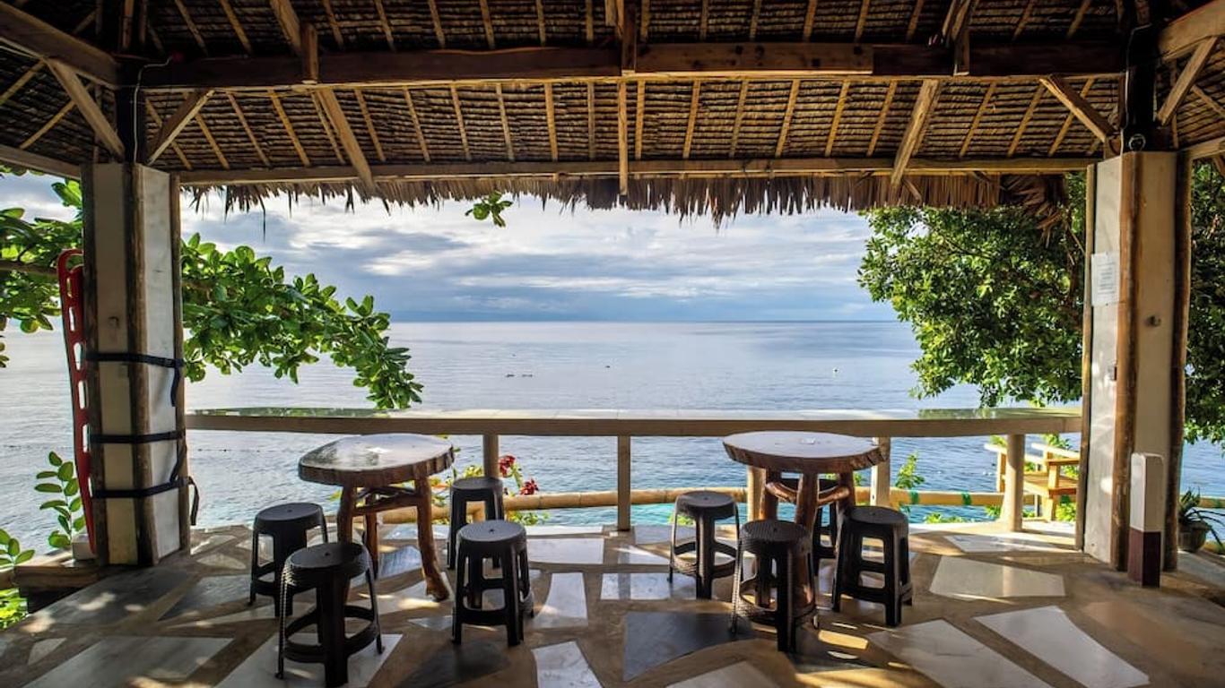 Almira Diving Resort- Panglao