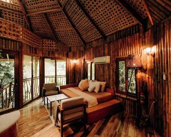 Treehouse de Valentine - Balamban